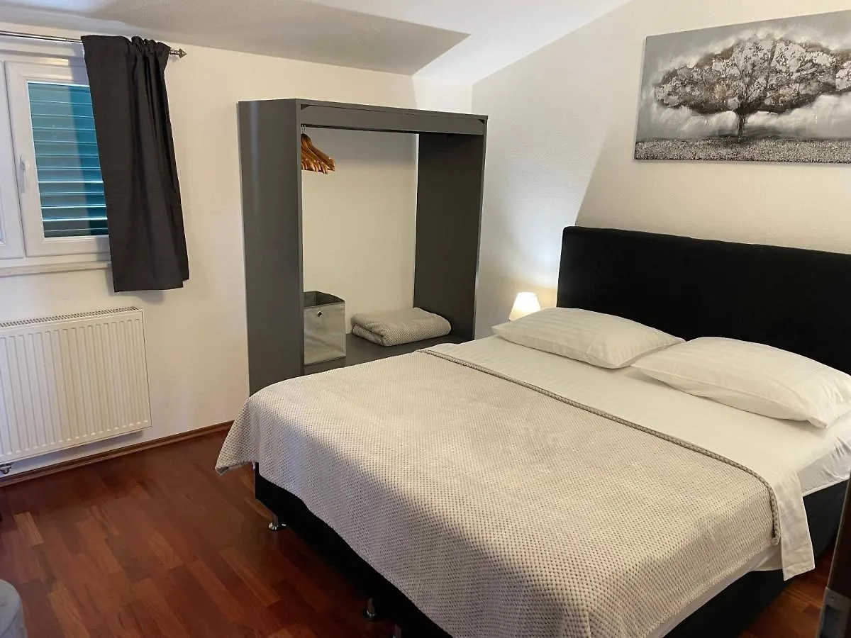 Apartments Cavar Трогир Хорватия